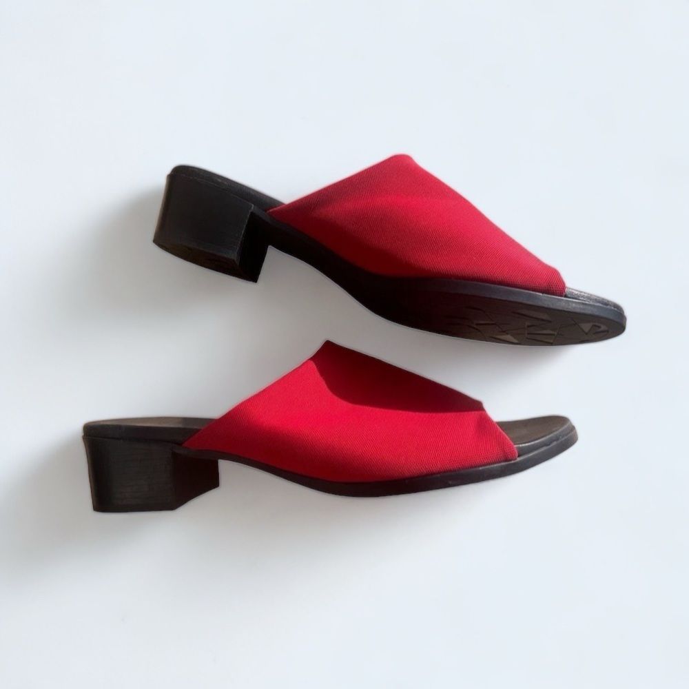 Munro ‘Beth’ Comfort Mule Slip On Red stretch chunky block low heel Sandal 10